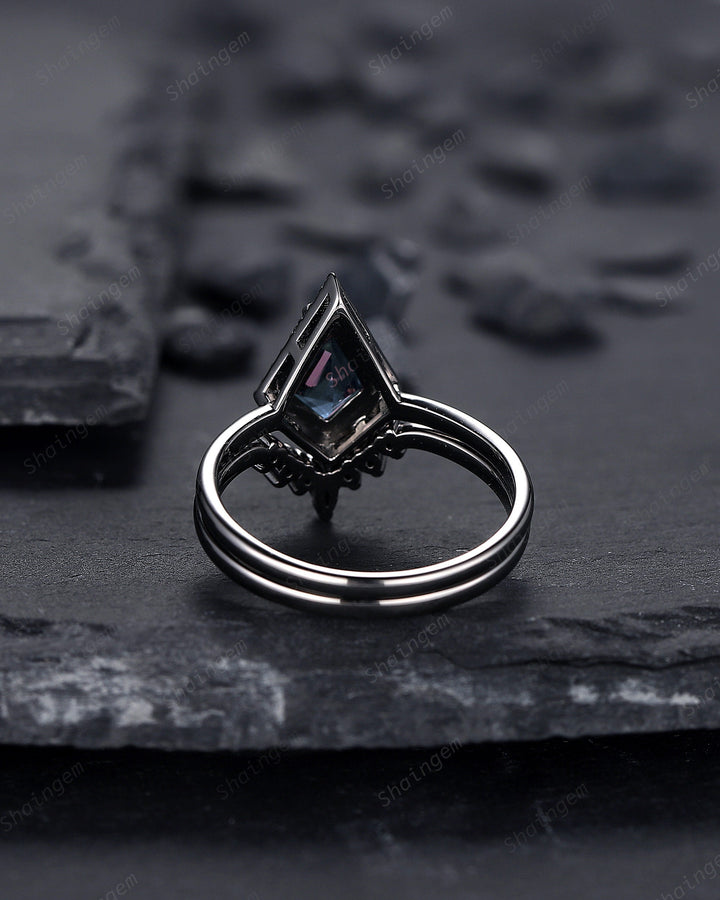 Black Gold Kite Shape Alexandrite Engagement Ring Set, V Shape Black Halo Promise Ring, Black Wedding Ring Set, Gothic Black Bridal Set - ShainJewelry