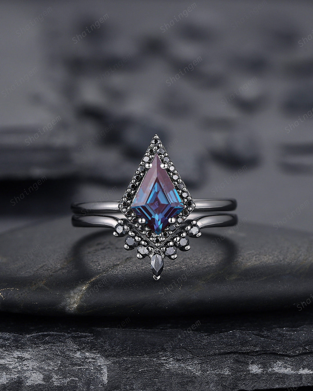 Black Gold Kite Shape Alexandrite Engagement Ring Set, V Shape Black Halo Promise Ring, Black Wedding Ring Set, Gothic Black Bridal Set - ShainJewelry