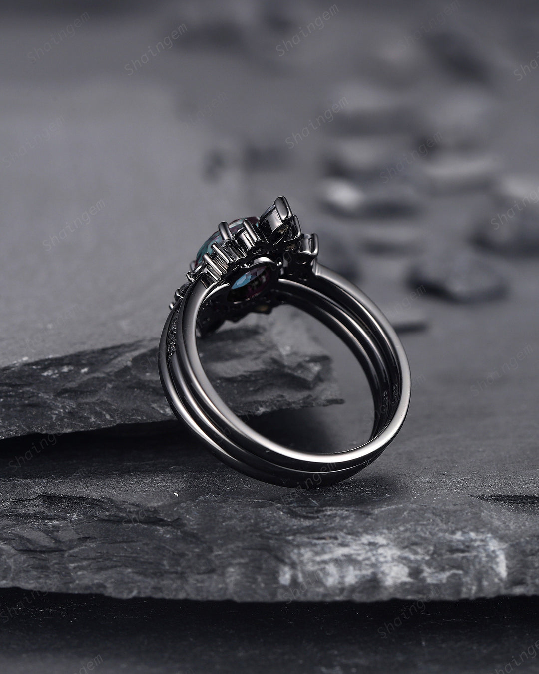 3PCS Oval Shape Alexandrite Black Engagement Ring Set, Gothic Black Gold Promise Ring, Vintage Rhodium Black Wedding Ring Gift for Women - ShainJewelry