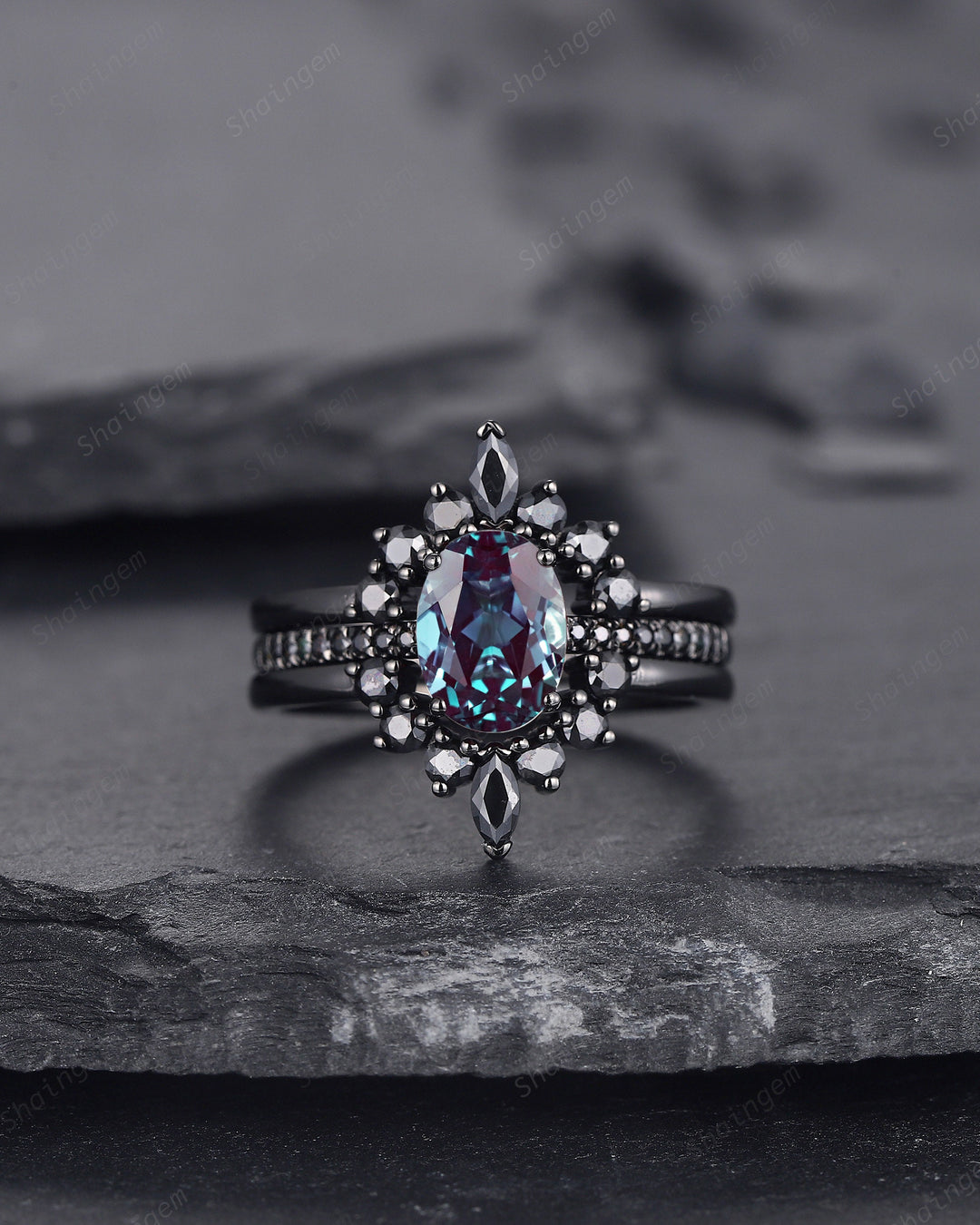 3PCS Oval Shape Alexandrite Black Engagement Ring Set, Gothic Black Gold Promise Ring, Vintage Rhodium Black Wedding Ring Gift for Women - ShainJewelry