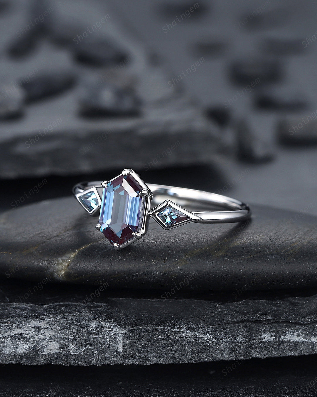 Vintage Long Hexagon Alexandrite Engagement Ring, White Gold Kite Alexandrite Wedding Ring, Geometric Anniversary Promise Ring for Women - ShainJewelry
