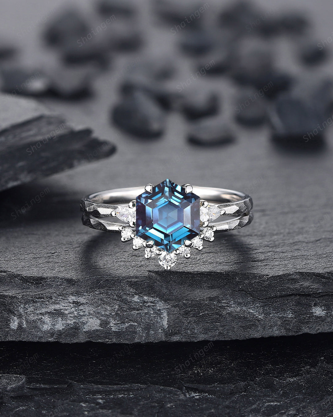 Unique Hammered Alexandrite Engagement Ring Set, Hand Forged 14K 18K White Gold Hexagon Cut Alexandrite Wedding Bridal Set Promise Ring Gift - ShainJewelry