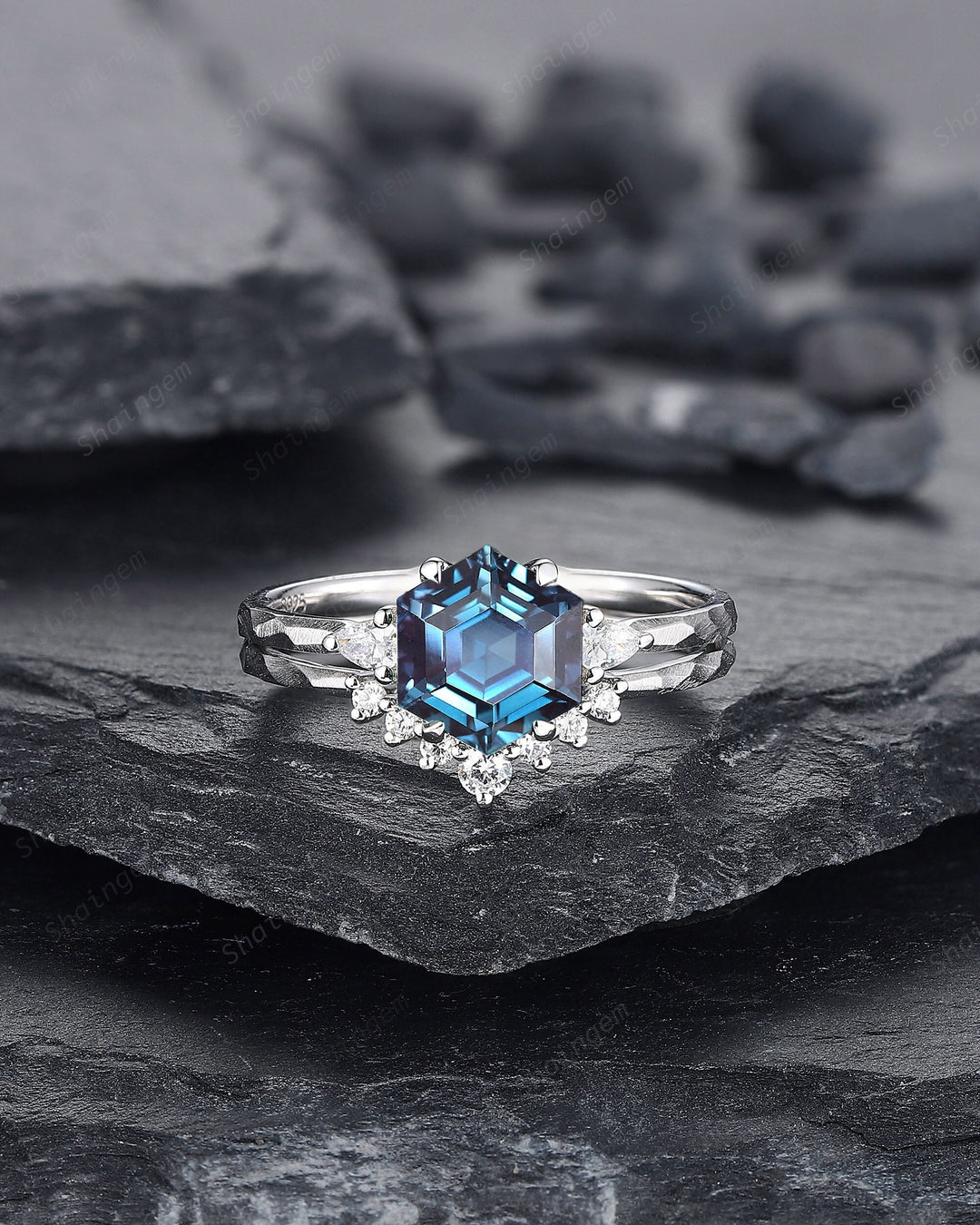 Unique Hammered Alexandrite Engagement Ring Set, Hand Forged 14K 18K White Gold Hexagon Cut Alexandrite Wedding Bridal Set Promise Ring Gift - ShainJewelry