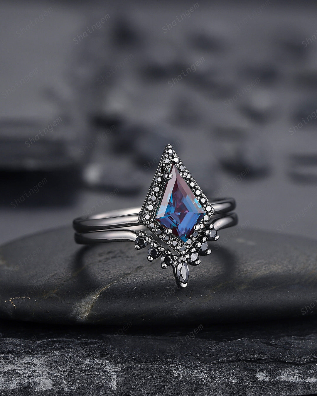 Black Gold Kite Shape Alexandrite Engagement Ring Set, V Shape Black Halo Promise Ring, Black Wedding Ring Set, Gothic Black Bridal Set - ShainJewelry