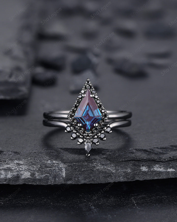 Black Gold Kite Shape Alexandrite Engagement Ring Set, V Shape Black Halo Promise Ring, Black Wedding Ring Set, Gothic Black Bridal Set - ShainJewelry