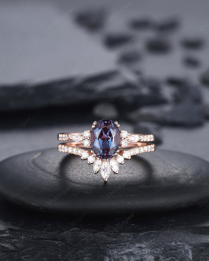 Vintage Oval Shape Alexandrite Engagement Ring Set, Unique 14K Rose Gold Alexandrite and Moissanite Wedding Set, Bridal Se Promise Ring Gift - ShainJewelry