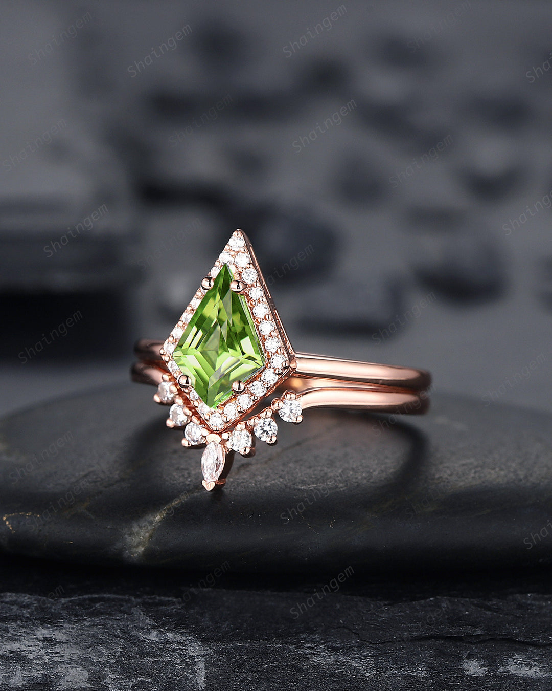 Vintage Kite Shape Peridot Halo Engagement Ring Set, V Shape 14K Rose Gold Peridot Promise Ring, Peridot Bridal Set, Wedding Ring Mom Gift - ShainJewelry
