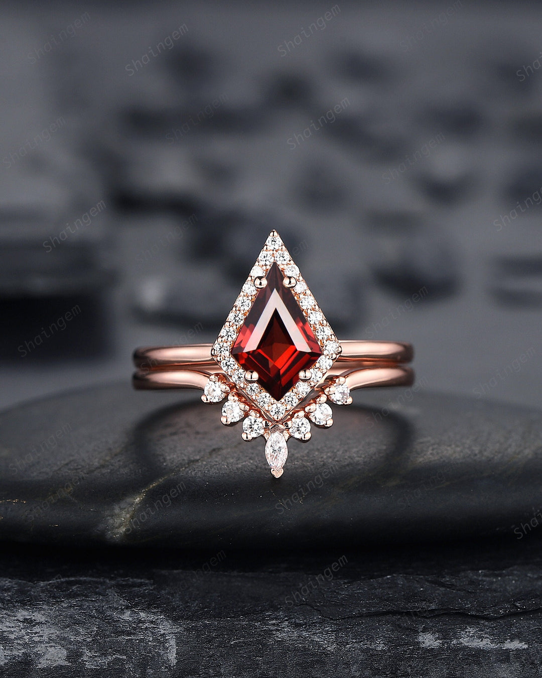 Vintage Kite Shape Garnet Halo Engagement Ring Set, V Shape 14K Rose Gold Garnet Promise Ring, Garnet Bridal Set, Wedding Ring Mom Gift - ShainJewelry