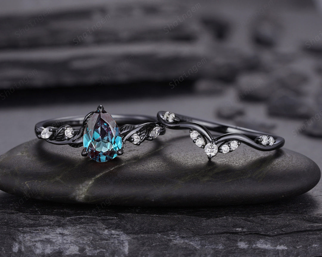 Pear Shape Alexandrite Twig Engagement Ring, Black Gold Gothic Promise Ring Set Unique Rhodium Black Witchy Alexandrite Ring Bridal Set Gift - ShainJewelry