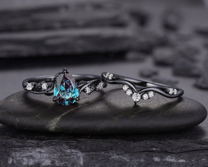 Pear Shape Alexandrite Twig Engagement Ring, Black Gold Gothic Promise Ring Set Unique Rhodium Black Witchy Alexandrite Ring Bridal Set Gift - ShainJewelry