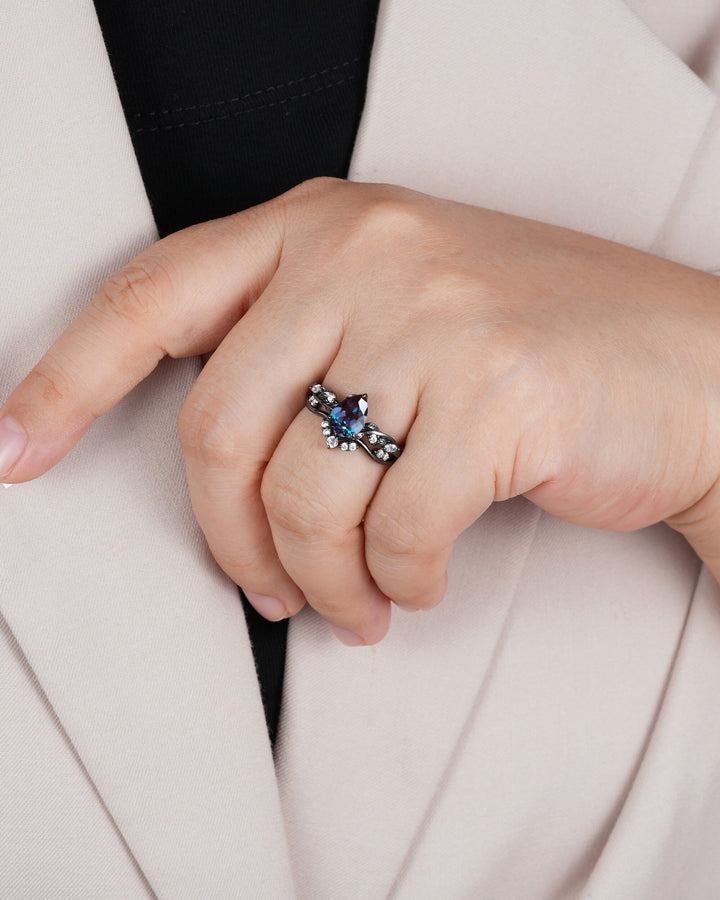 Pear Shape Alexandrite Twig Engagement Ring, Black Gold Gothic Promise Ring Set Unique Rhodium Black Witchy Alexandrite Ring Bridal Set Gift - ShainJewelry