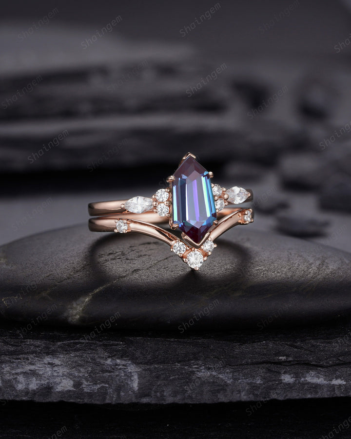 Unique Shield Alexandrite and Diamond Ring, Rose Gold Hexagon Alexandrite Bridal Set, Shield Promise Wedding Anniversary Ring Gift for her - ShainJewelry