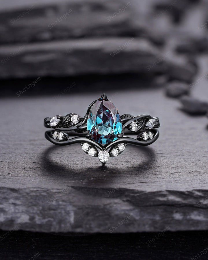 Pear Shape Alexandrite Twig Engagement Ring, Black Gold Gothic Promise Ring Set Unique Rhodium Black Witchy Alexandrite Ring Bridal Set Gift - ShainJewelry