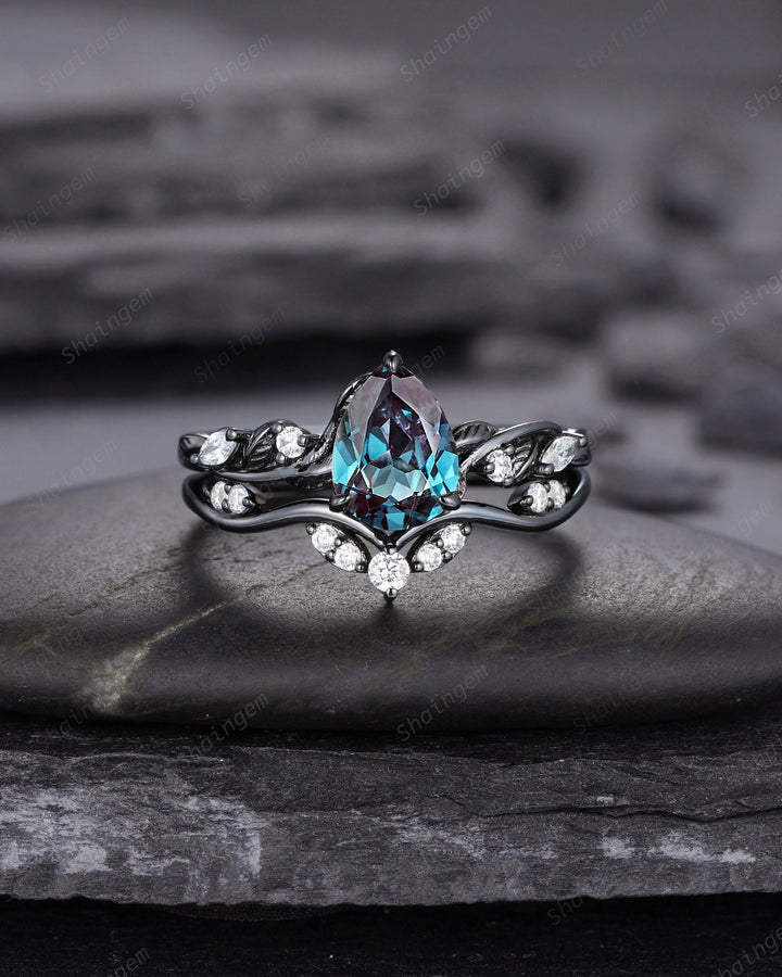 Pear Shape Alexandrite Twig Engagement Ring, Black Gold Gothic Promise Ring Set Unique Rhodium Black Witchy Alexandrite Ring Bridal Set Gift - ShainJewelry