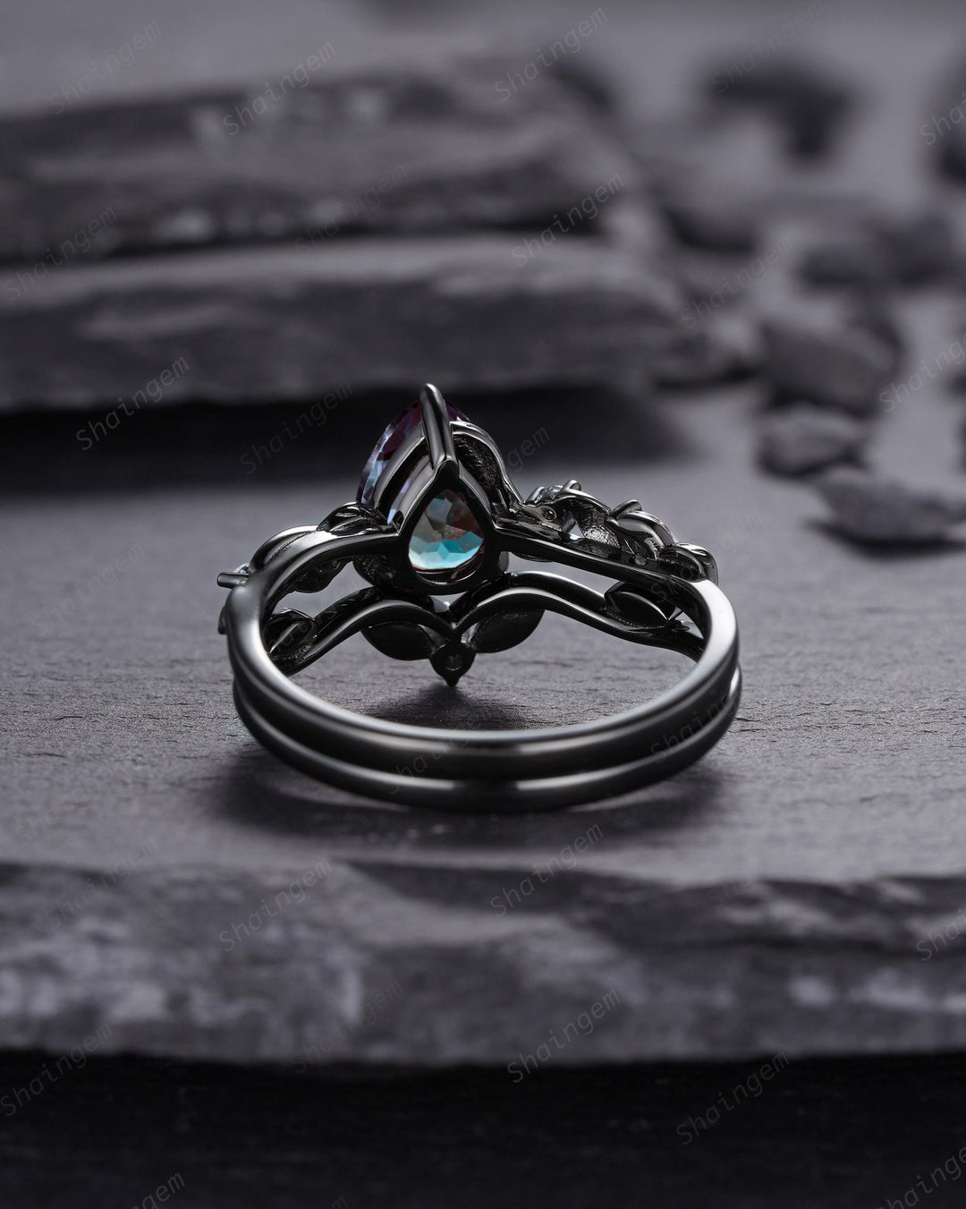 Pear Shape Alexandrite Twig Engagement Ring, Black Gold Gothic Promise Ring Set Unique Rhodium Black Witchy Alexandrite Ring Bridal Set Gift - ShainJewelry