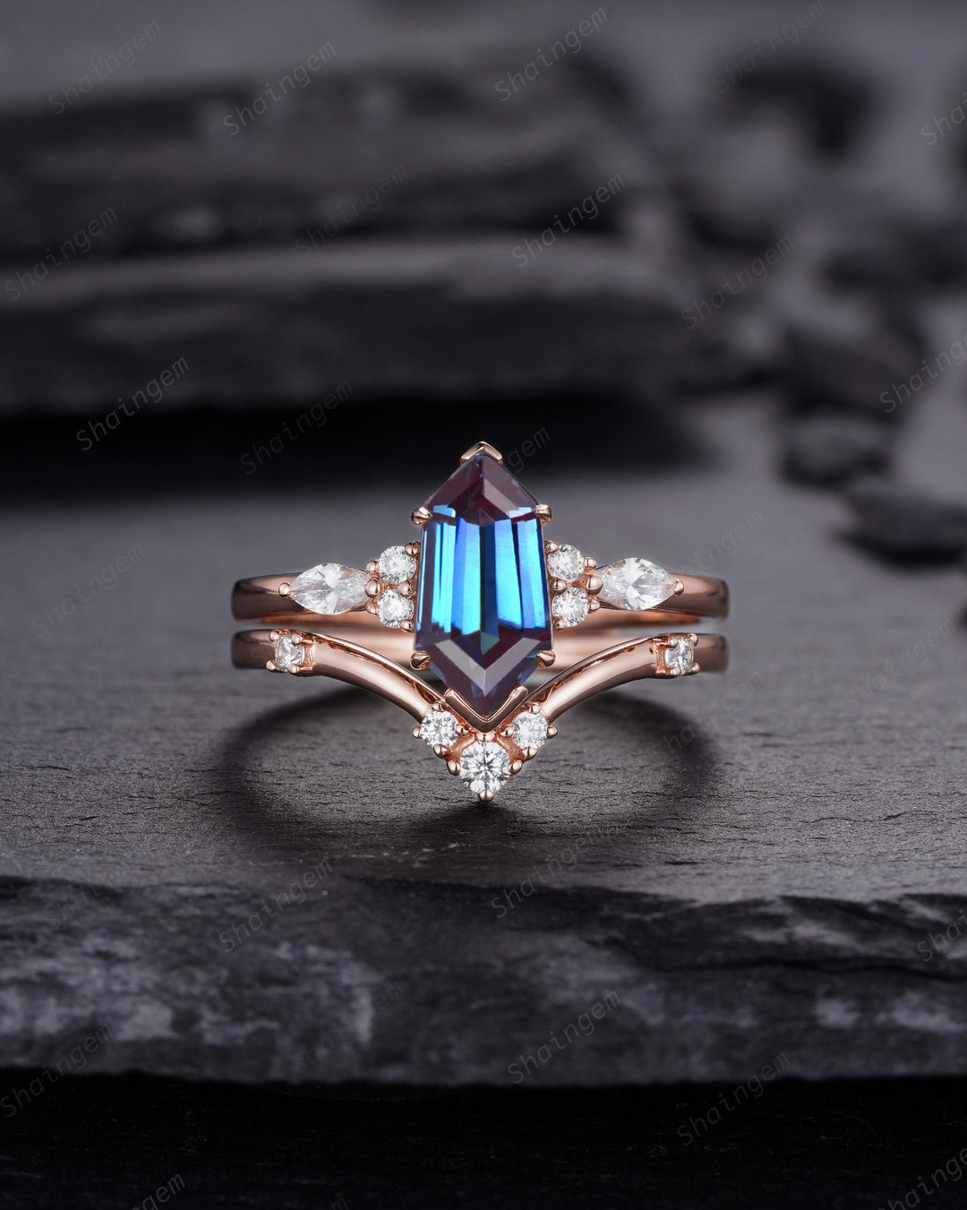 Unique Shield Alexandrite and Diamond Ring, Rose Gold Hexagon Alexandrite Bridal Set, Shield Promise Wedding Anniversary Ring Gift for her - ShainJewelry