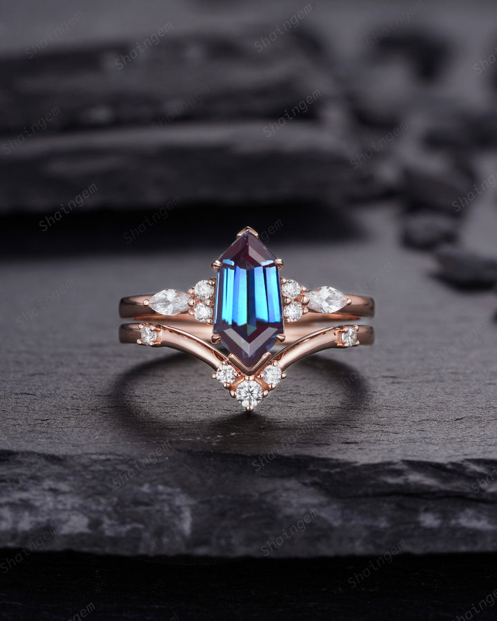 Unique Shield Alexandrite and Diamond Ring, Rose Gold Hexagon Alexandrite Bridal Set, Shield Promise Wedding Anniversary Ring Gift for her - ShainJewelry