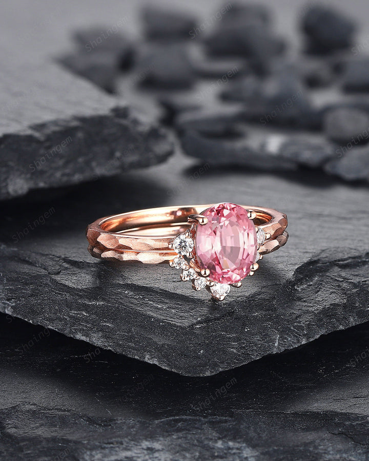 Unique Hammered Pink Sapphire Diamond Engagement Ring Set, Hand Forged 14K 18K Rose Gold Oval Shape Sapphire Bridal Set Promise Ring Gift - ShainJewelry