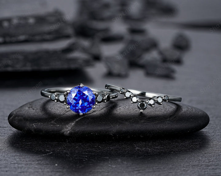 Vintage Black Gold Round Shape Blue Sapphire Engagement Ring, Black Rhodium Sapphire Wedding Set, Unique Dark Bridal Set, Black Promise Ring - ShainJewelry