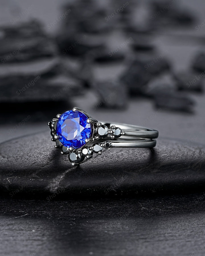 Vintage Black Gold Round Shape Blue Sapphire Engagement Ring, Black Rhodium Sapphire Wedding Set, Unique Dark Bridal Set, Black Promise Ring - ShainJewelry