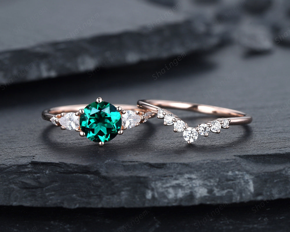 Vintage Round Shape Emerald Engagement Ring Set, 14K Rose Gold May Birthstone Wedding Promise Ring, Emerald Bridal Set Anniversary Gift - ShainJewelry
