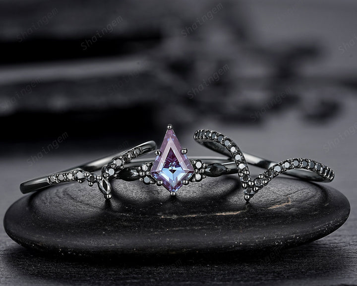 Black Gold Kite Shape Alexandrite Bridal Set, Dark Wedding Witchy Ring, Gothic Rhodium Black Alexandrite Engagement Ring Gift for Women - ShainJewelry