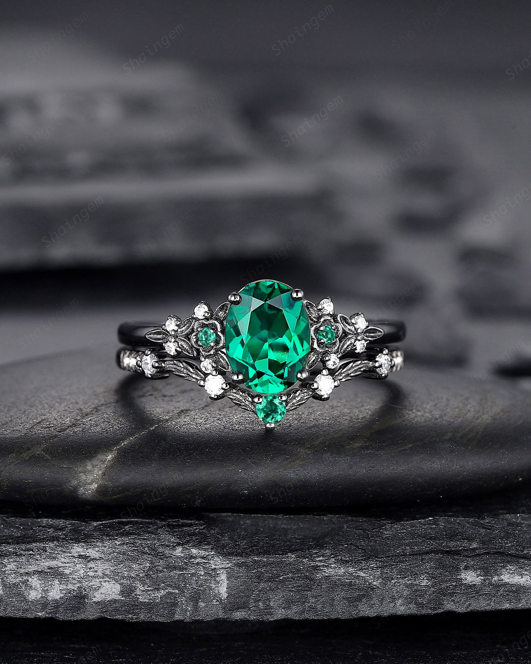 Vintage Black Gold Oval Shape Emerald Engagement Ring, Rhodium Black Emerald Wedding Set, Witchy Bridal Set Promise Ring Black Floral Ring - ShainJewelry