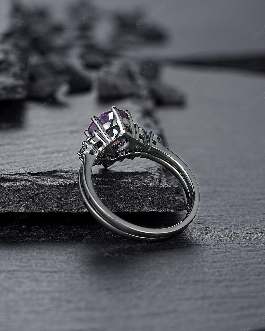 Vintage Black Gold Round Cut Alexandrite Engagement Ring, Rhodium Black Color Changing Stone Wedding Ring, Gothic Bridal Set Promise Ring - ShainJewelry
