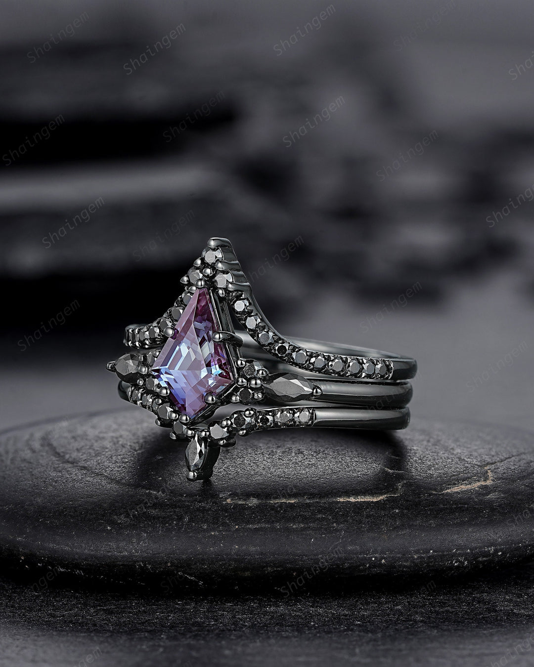 Black Gold Kite Shape Alexandrite Bridal Set, Dark Wedding Witchy Ring, Gothic Rhodium Black Alexandrite Engagement Ring Gift for Women - ShainJewelry
