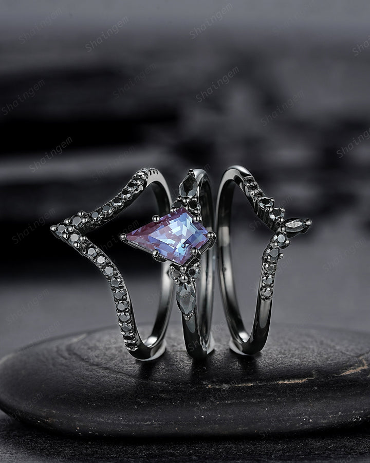 Black Gold Kite Shape Alexandrite Bridal Set, Dark Wedding Witchy Ring, Gothic Rhodium Black Alexandrite Engagement Ring Gift for Women - ShainJewelry