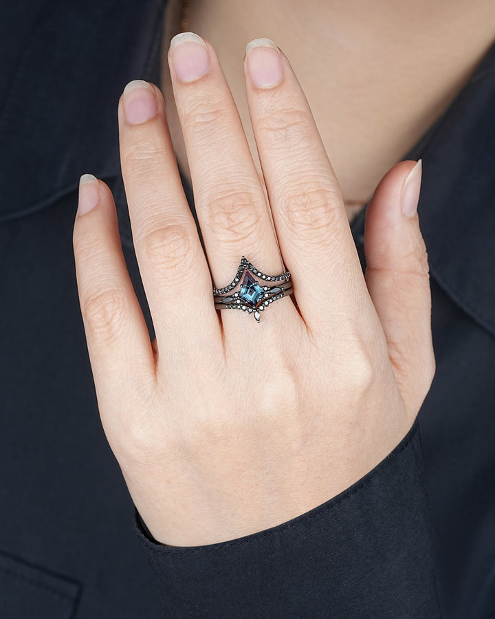 Black Gold Kite Shape Alexandrite Bridal Set, Dark Wedding Witchy Ring, Gothic Rhodium Black Alexandrite Engagement Ring Gift for Women - ShainJewelry
