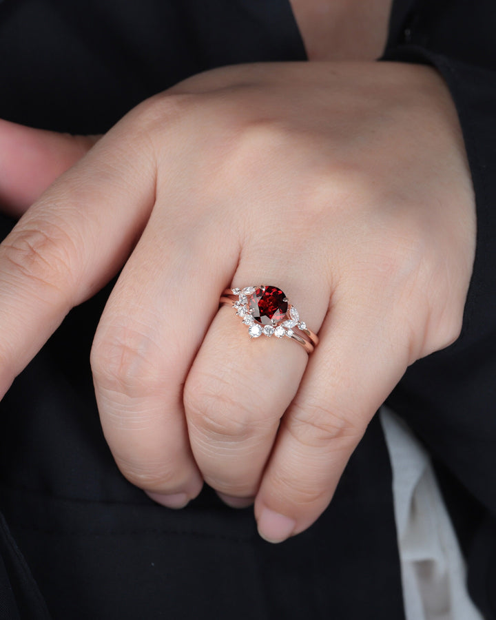 Vintage Natural Garnet Engagement Ring Set, 14K Rose Gold Round Cut Garnet and Moissanite Promise Ring, Garnet Wedding Ring Gift for Women - ShainJewelry