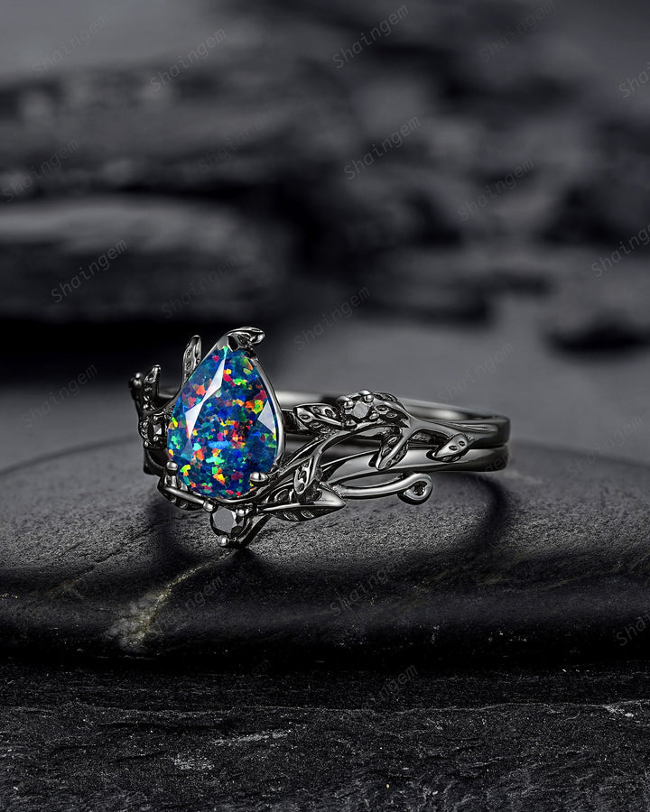 Black Gold Pear Shape Facet Black Opal Vine Engagement Ring, Rhodium Black Twig Branch Wedding Set, Witchy Leaf Bridal Set Promise Ring Gift - ShainJewelry