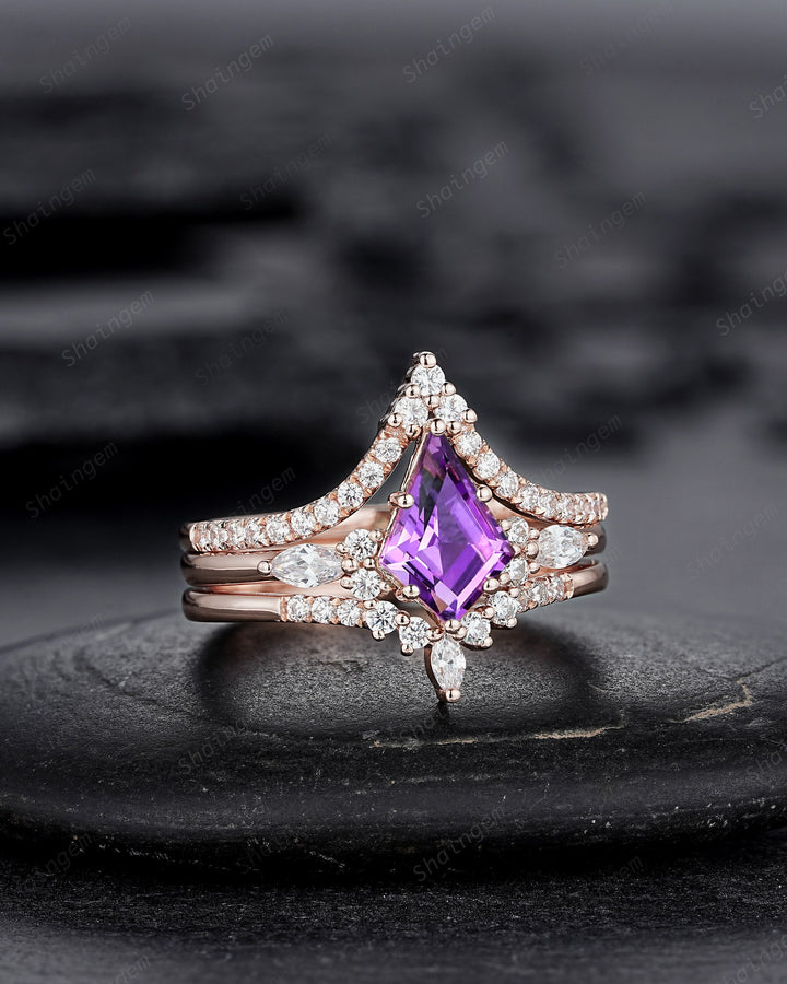 3PCS Vintage Kite Cut Natural Amethyst Engagement Ring Set, V Shape Rose Gold Purple Amethyst Promise Ring, Wedding Ring Gift for Women - ShainJewelry
