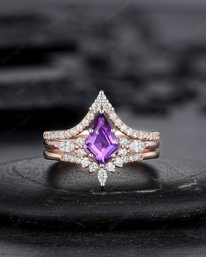 3PCS Vintage Kite Cut Natural Amethyst Engagement Ring Set, V Shape Rose Gold Purple Amethyst Promise Ring, Wedding Ring Gift for Women - ShainJewelry