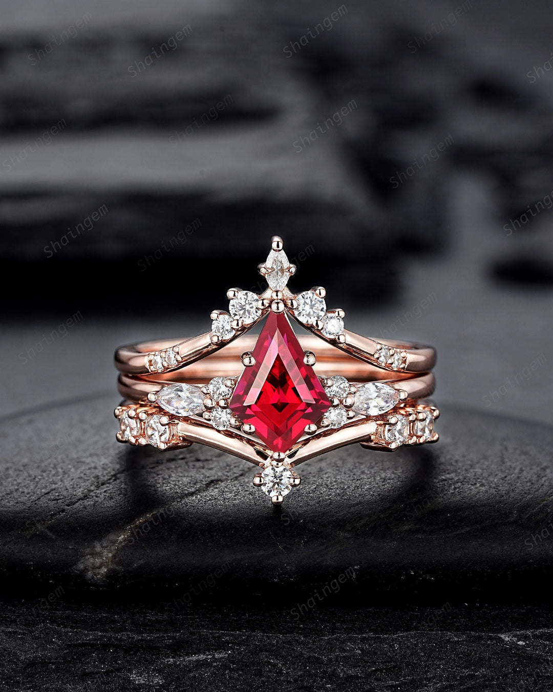 3PCS Vintage Kite Shape Ruby Engagement Ring Set, Solid Rose Gold Ruby Promise Ring, July Birthstone Bridal Set Wedding Ring Gift for Women - ShainJewelry