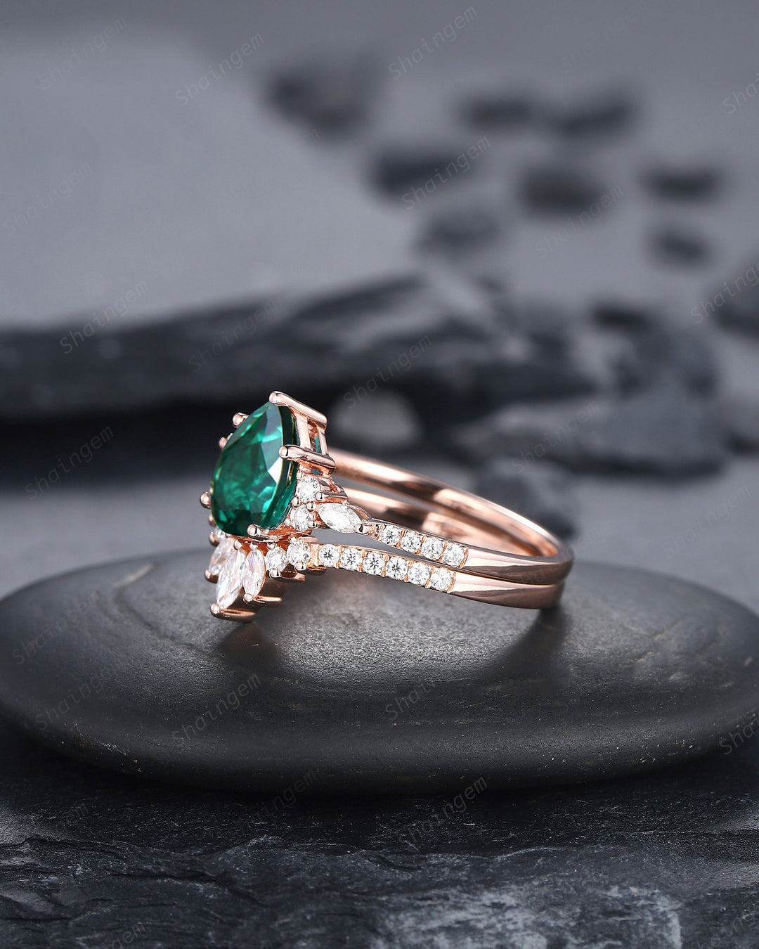 Vintage Emerald Cluster Engagement Ring, Unique Rose Gold Wedding Ring Set, May Birthstone Bridal Set Anniversary Promise Ring for Women - ShainJewelry