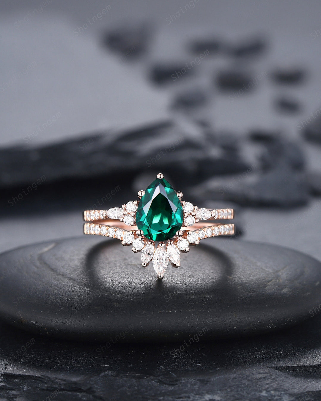 Vintage Emerald Cluster Engagement Ring, Unique Rose Gold Wedding Ring Set, May Birthstone Bridal Set Anniversary Promise Ring for Women - ShainJewelry