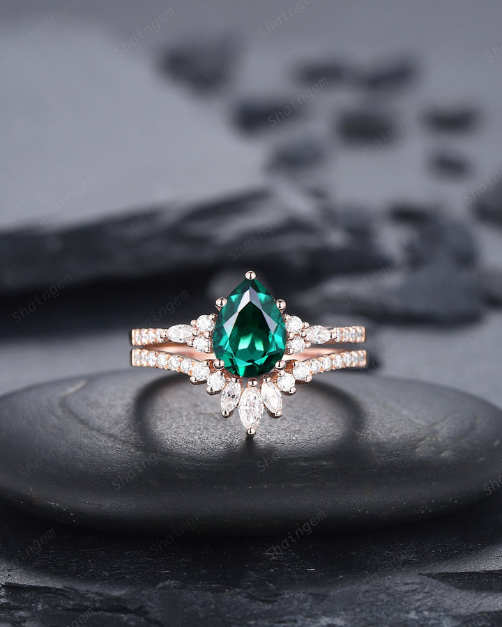 Vintage Emerald Cluster Engagement Ring, Unique Rose Gold Wedding Ring Set, May Birthstone Bridal Set Anniversary Promise Ring for Women - ShainJewelry