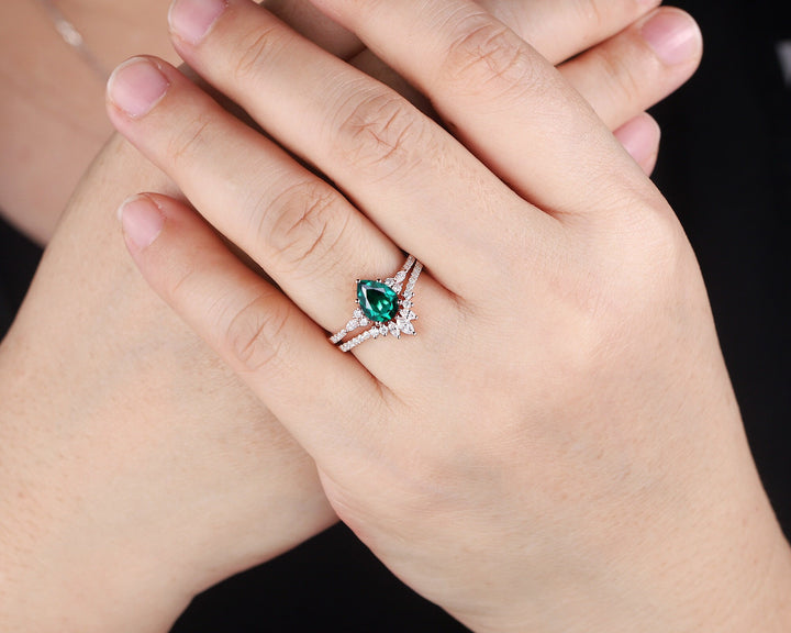 Vintage Emerald Cluster Engagement Ring, Unique Rose Gold Wedding Ring Set, May Birthstone Bridal Set Anniversary Promise Ring for Women - ShainJewelry