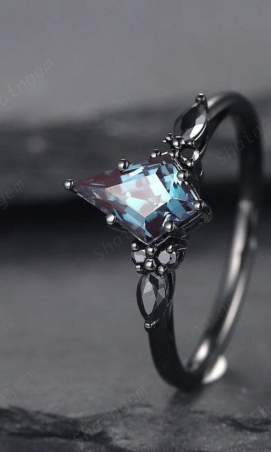 Black Gold Kite Shape Alexandrite Engagement Ring Set, Unique Black Promise Ring, Black Wedding Ring Set, Gothic Black Bridal Set for Women - ShainJewelry