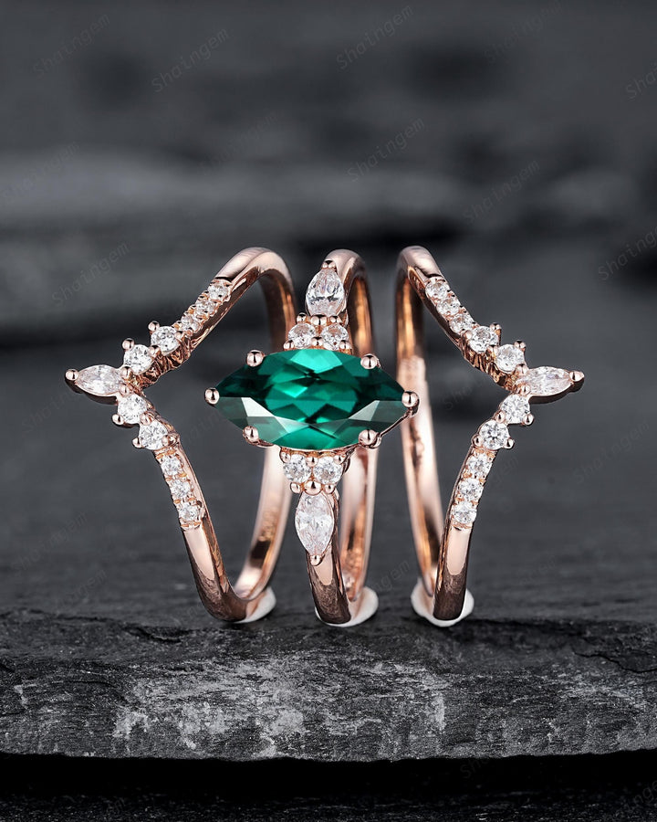 3PCS Vintage Marquise Cut Green Emerald Engagement Ring Set, V Shape Rose Gold May Birthstone Promise Ring, Wedding Ring Gift for Women - ShainJewelry