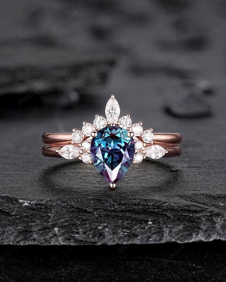 Vintage Pear Shape Alexandrite Engagement Ring Set, Rose Gold Promise Ring Bridal Set, June Birthstone Wedding Ring Anniversary Gift for her - ShainJewelry