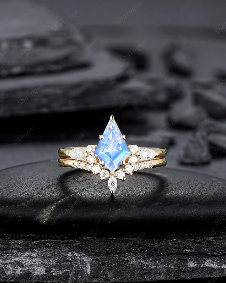 Vintage Kite Shape Natural Moonstone Engagement Ring Set, 14K Yellow Gold Blue Fire Moonstone Promise Ring, Wedding Ring Gift for Women - ShainJewelry