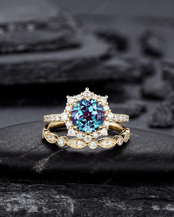 Round Shape Alexandrite Bridal Set, 14K Solid Yellow Gold Alexandrite Halo Engagement Ring, Alexandrite Bridal Set Anniversary Gift For her - ShainJewelry