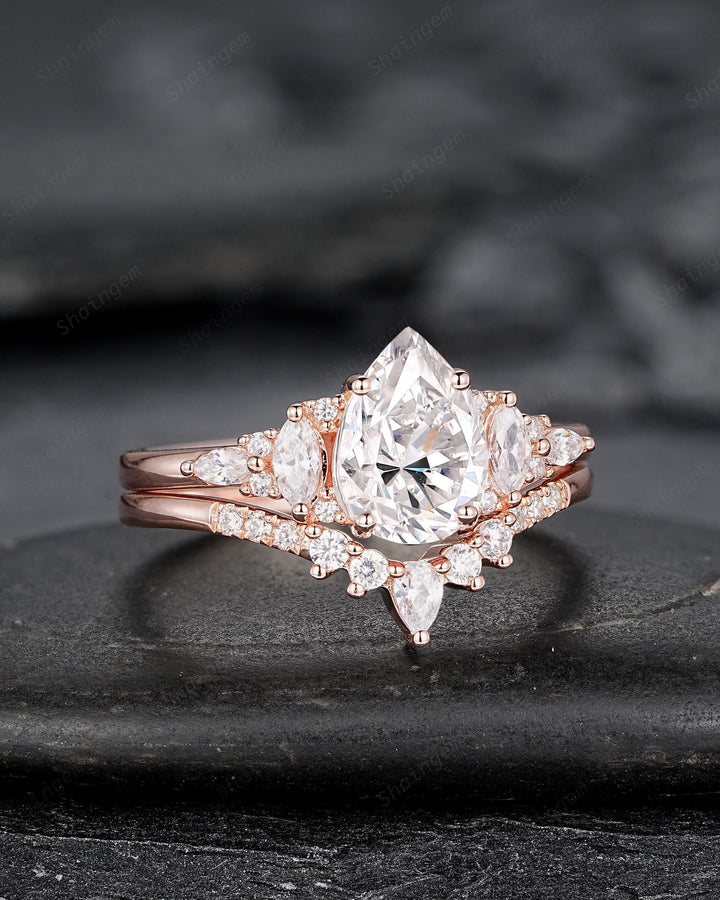 Vintage Pear Shape Moissanite Engagement Ring Set, Unique Women's Bridal Set, 14K Rose Gold Promise Ring Silver Wedding Ring for her Mom - ShainJewelry