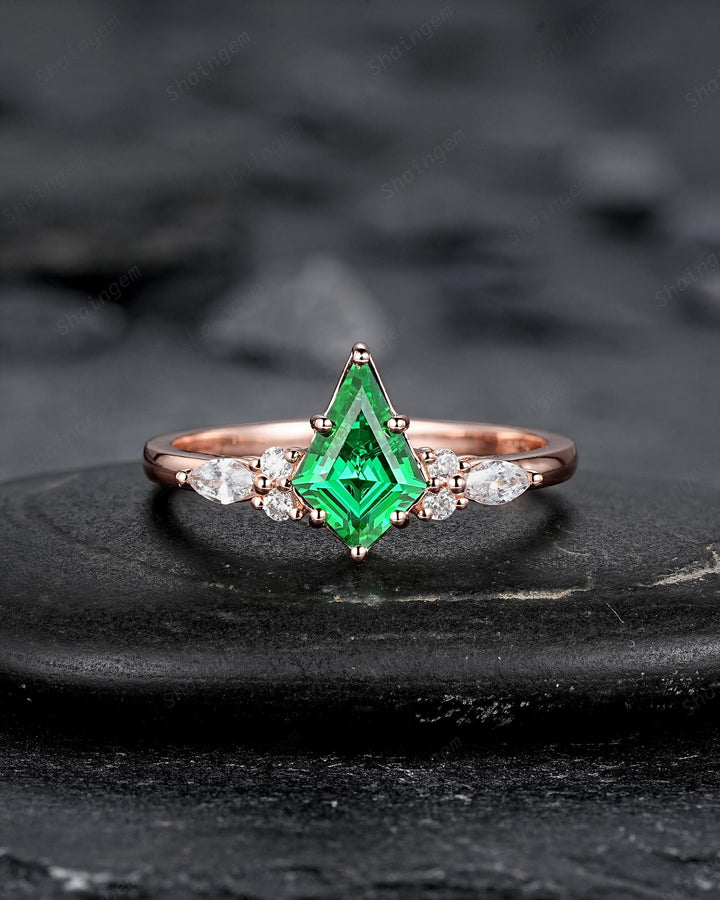 Vintage Kite Cut Green Garnet Engagement Ring Unique Rose Gold Chevron Wedding Set Cluster Promise Ring Gift January Birthstone for Women - ShainJewelry