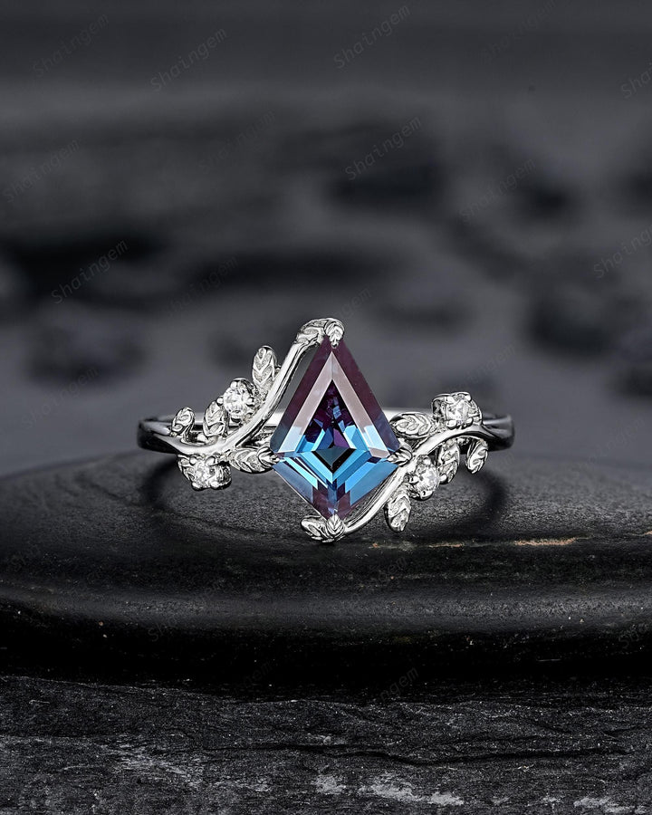 His and Hers Kite Cut Alexandrite Couple Ring set, White Gold Matching Band Platinum Engagement Ring Sterling Silver Men's Band Promise Ring - ShainJewelry