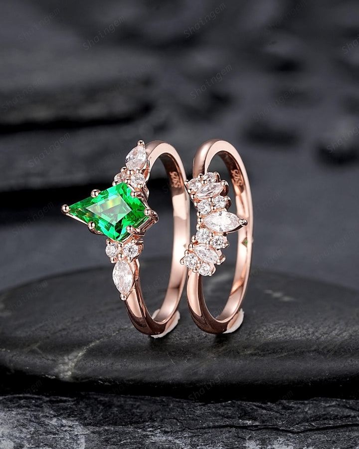 Vintage Kite Cut Green Garnet Engagement Ring Unique Rose Gold Chevron Wedding Set Cluster Promise Ring Gift January Birthstone for Women - ShainJewelry
