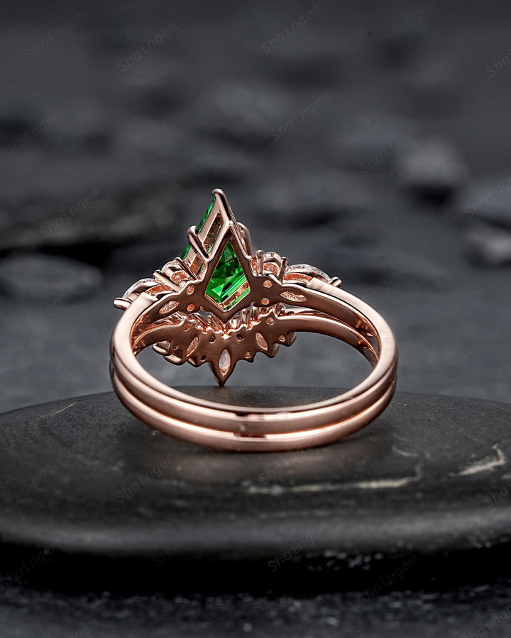 Vintage Kite Cut Green Garnet Engagement Ring Unique Rose Gold Chevron Wedding Set Cluster Promise Ring Gift January Birthstone for Women - ShainJewelry